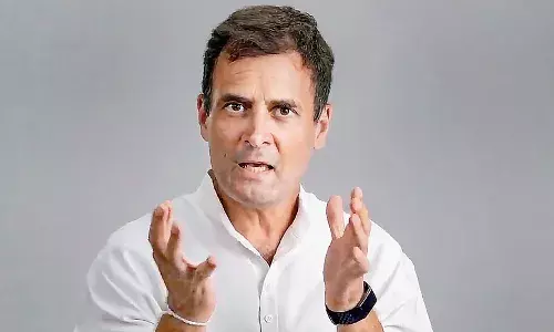 देश का गरीब भूखा है, पीएम खास मित्रों की भर रहे जेबें: राहुल गांधी देश का गरीब भूखा है, पीएम खास मित्रों की भर रहे जेबें: राहुल गांधी