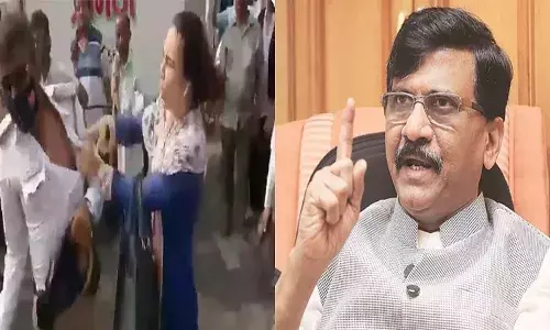 मुंबई में ट्रैफिक पुलिसकर्मी की महिला ने की पिटाई, दो आरोपी गिरफ्तार