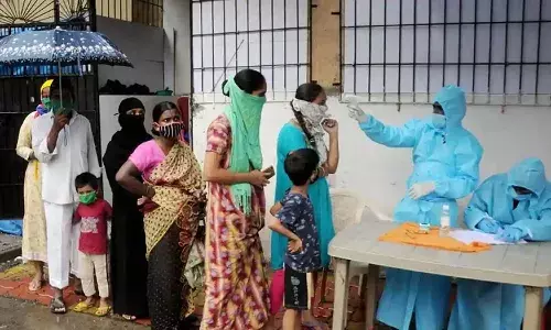 कोरोना से दस हजार मौतों वाला देश का पहला शहर बना मुंबई