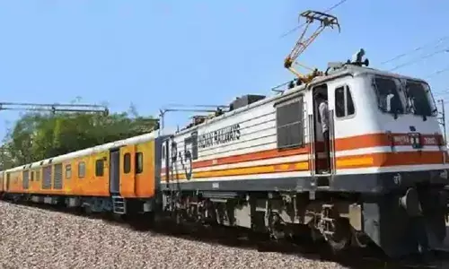 टिकट रद्द हो जाने की वजह से सवा करोड़ यात्री नहीं कर सके यात्रा टिकट रद्द हो जाने की वजह से सवा करोड़ यात्री नहीं कर सके यात्रा