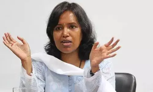 वर्षा गायकवाड़ ने कहा, 23 नवंबर से खुल सकते हैं महाराष्ट्र के स्कूल वर्षा गायकवाड़ ने कहा, 23 नवंबर से खुल सकते हैं महाराष्ट्र के स्कूल
