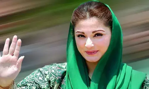 मरियम नवाज का इमरान पर हमला, जल्द गिरने वाली है फर्जी सरकार मरियम नवाज का इमरान पर हमला, जल्द गिरने वाली है फर्जी सरकार