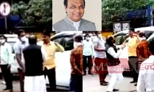 BJP नेता मधुकर कांबले की मंत्रालय के सामने पिटाई, वीडियो वायरल