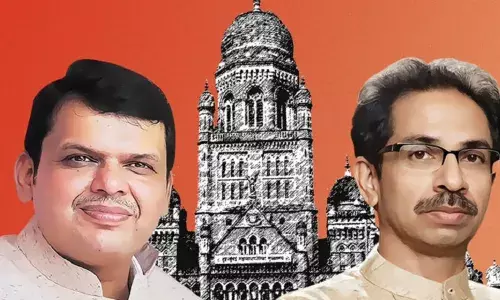SS का BJP से सवाल,पहले श्रीनगर में फहराओ तिरंगा, BMC के भगवा से बाद में निपटना SS का BJP से सवाल,पहले श्रीनगर में फहराओ तिरंगा, BMC के भगवा से बाद में निपटना