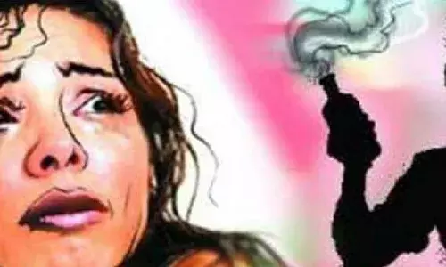 Acid attack में घायल 799 पीड़िताओं को अब तक क्यों नहीं मिला मुआवजा? Acid attack में घायल 799 पीड़िताओं को अब तक क्यों नहीं मिला मुआवजा?