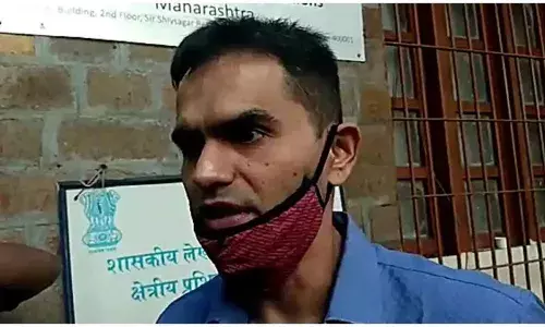 Bollywood Drugs Case NCB डायरेक्टर पर ड्रग पैडलर का अटैक, 2 अधिकारी जख्मी Bollywood Drugs Case NCB डायरेक्टर पर ड्रग पैडलर का अटैक, 2 अधिकारी जख्मी