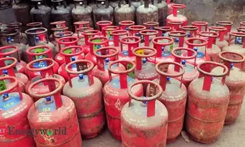 BPCL के निजीकरण के बाद भी LPG ग्राहकों को मिलेगी सब्सिडी, लेकिन...