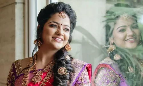 अभिनेत्री VJ चित्रा का 28 साल की उम्र में निधन, आत्महत्या बताई जा रही वजह अभिनेत्री VJ चित्रा का 28 साल की उम्र में निधन, आत्महत्या बताई जा रही वजह