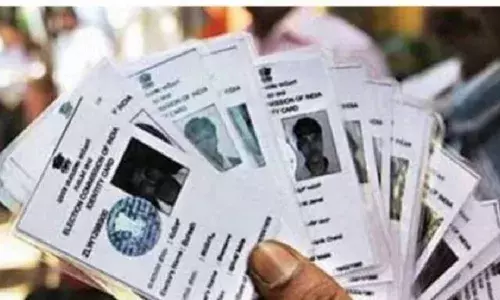 आपका वोटर कार्ड भी होगा अब डिजिटल, आधार कार्ड की तरह कर पाएंगे डाउनलोड आपका वोटर कार्ड भी होगा अब डिजिटल, आधार कार्ड की तरह कर पाएंगे डाउनलोड