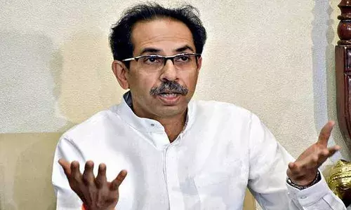 महाराष्ट्र सरकार का फरमान, जींस-टीशर्ट पहनकर दफ्तर न आएं सरकारी कर्मचारी