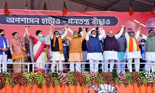 जंबो पलायन: एक सांसद, 10 विधायक, 15 पार्षद पूरी फौज भाजपा में ले गए अधिकारी