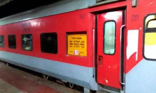 मुंबई/दिल्ली Train:10 महीने के बाद 30 दिसंबर से पटरी पर दौड़ेगी राजधानी मुंबई/दिल्ली Train:10 महीने के बाद 30 दिसंबर से पटरी पर दौड़ेगी राजधानी