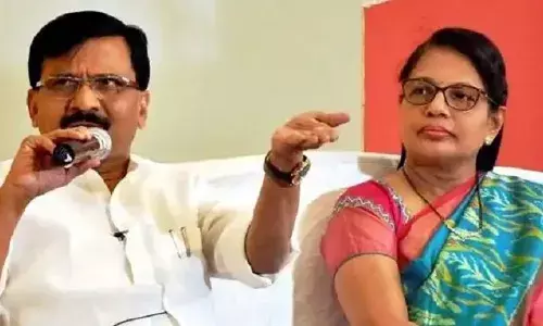 ED के रडार पर अब संजय राउत की पत्नी वर्षा,सांसद का ट्वीट,आ देखें जरा किसमें कितना है दम ED के रडार पर अब संजय राउत की पत्नी वर्षा,सांसद का ट्वीट,आ देखें जरा किसमें कितना है दम