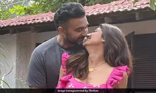 Shilpa Shetty पति Raj Kundra के साथ गोवा में,वायरल हुई रोमांटिक Photo Shilpa Shetty पति Raj Kundra के साथ गोवा में,वायरल हुई रोमांटिक Photo