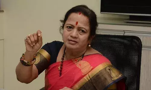 मुंबई की महापौर किशोरी पेडनेकर को धमकी,हिंदी में बोल रहा था आरोपी मुंबई की महापौर किशोरी पेडनेकर को धमकी,हिंदी में बोल रहा था आरोपी