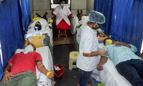 महाराष्ट्र पर कहर बनकर टूटा कोरोना,50 हजार मरीजों ने दम तोड़ा महाराष्ट्र पर कहर बनकर टूटा कोरोना,50 हजार मरीजों ने दम तोड़ा