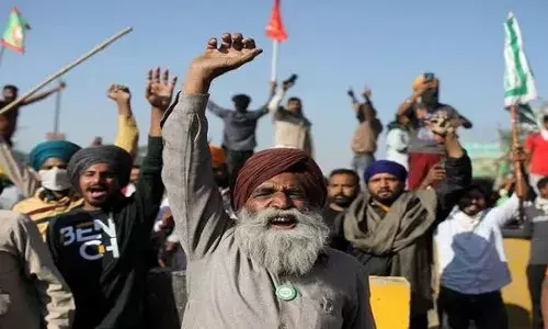 सुप्रीम कोर्ट के फैसले पर भड़के किसान, कहा - हम सुप्रीम कोर्ट की कमेटी को नहीं मानते सुप्रीम कोर्ट के फैसले पर भड़के किसान, कहा - हम सुप्रीम कोर्ट की कमेटी को नहीं मानते