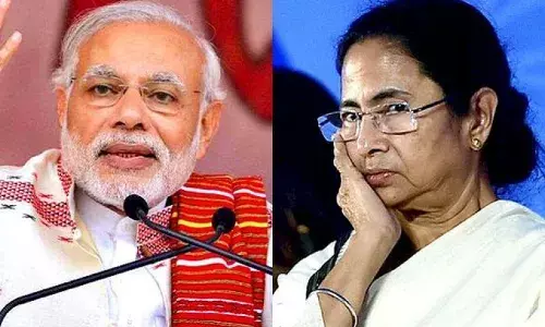 जय श्रीराम के नारे से गुस्से में लाल हुईं CM ममता, PM मोदी के सामने बोलने से किया इंकार जय श्रीराम के नारे से गुस्से में लाल हुईं CM ममता, PM मोदी के सामने बोलने से किया इंकार