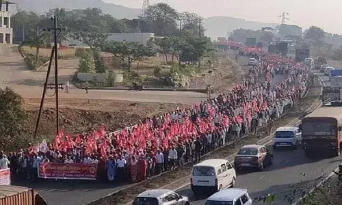 Kisan Andolan: नासिक से मुंबई फिर 26 को चलो दिल्ली Kisan Andolan: नासिक से मुंबई फिर 26 को चलो दिल्ली