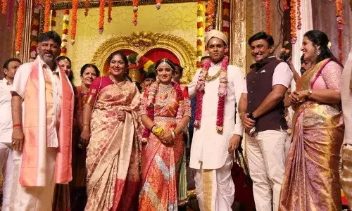 कांग्रेस नेता की बेटी ने रचाई शादी,भाजपा से है इनका गहरा नाता कांग्रेस नेता की बेटी ने रचाई शादी,भाजपा से है इनका गहरा नाता