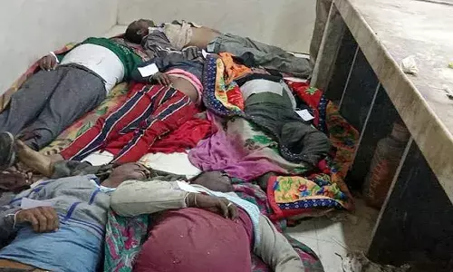 Maharashtra Jalgaon:पल झपकते ही मौत के आगोश में समा गए 15 मजदूर,2 घायल