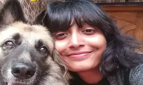 टूलकिट केस:22 वर्षीय दिशा रवि की गिरफ्तारी पर चौतरफा उठे सवाल टूलकिट केस:22 वर्षीय दिशा रवि की गिरफ्तारी पर चौतरफा उठे सवाल