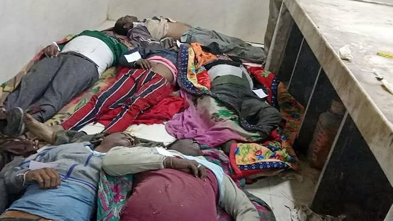 Maharashtra Jalgaon:पल झपकते ही मौत के आगोश में समा गए 15 मजदूर,2 घायल