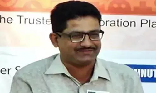 अनिल गलगली का सवाल,किताबें खरीदने के लिए पैसे नहीं,तो बाउंसरों पर लाखों रुपये बर्बाद क्यों? अनिल गलगली का सवाल,किताबें खरीदने के लिए पैसे नहीं,तो बाउंसरों पर लाखों रुपये बर्बाद क्यों?