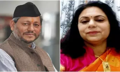 CM के बचाव में पत्नी,दिक्कत जींस से नहीं,फटी जींस से है CM के बचाव में पत्नी,दिक्कत जींस से नहीं,फटी जींस से है