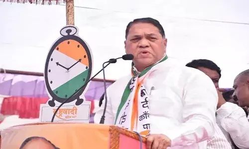 अनिल देशमुख अगर हटे,तो क्या दिलीप वलसे होंगे अगला गृहमंत्री? अनिल देशमुख अगर हटे,तो क्या दिलीप वलसे होंगे अगला गृहमंत्री?