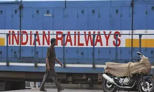 अब महाराष्ट्र में रेल्वे से होगी Oxigen की सप्लाई , केंद्र से मिली इजाजत अब महाराष्ट्र में रेल्वे से होगी Oxigen की सप्लाई , केंद्र से मिली इजाजत