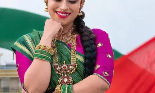 भाई की हत्या के आरोप मे अभिनेत्री गिरफ्तार भाई की हत्या के आरोप मे अभिनेत्री गिरफ्तार