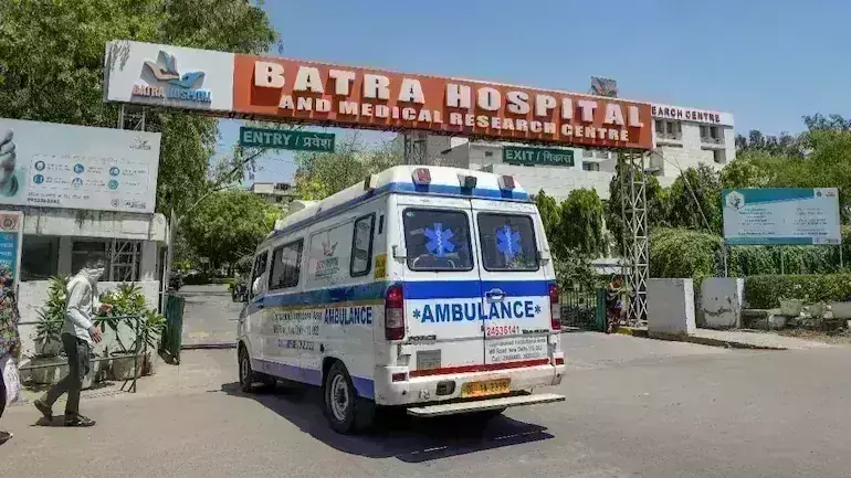 दिल्ली के बत्रा हॉस्पिटल में ऑक्सिजन की कमी से 8 मरीजों की मौत, डॉक्टर भी शामिल