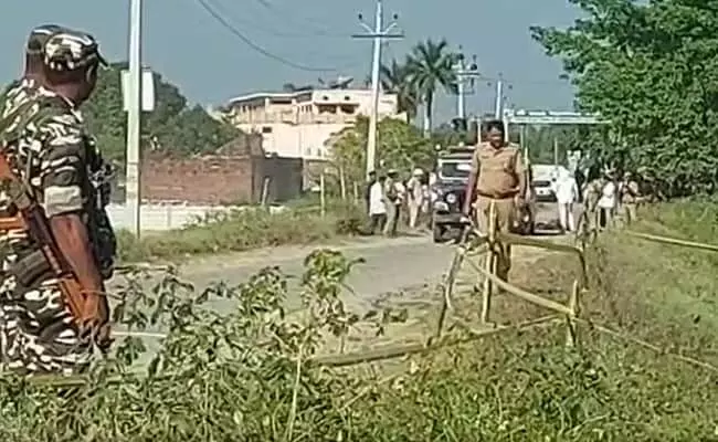 लखीमपुर खीरी की घटना को घटनास्थल पर पहुंच पुलिस ने करवाया क्राइम सीन को रीक्रिएट