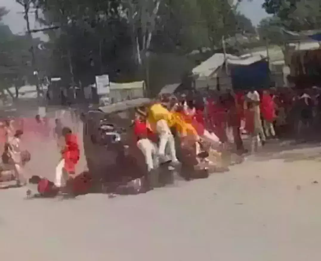 चौंकाने वाला: छत्तीसगढ़ के जशपुर में कार से कुचले श्रद्धालु; मौके पर एक की मृत्यु चौंकाने वाला: छत्तीसगढ़ के जशपुर में कार से कुचले श्रद्धालु; मौके पर एक की मृत्यु