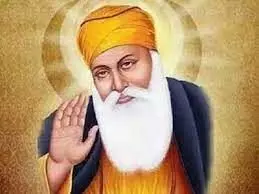 जानिए गुरु नानक जयंती कब है और क्यों मनाई जाती है ?