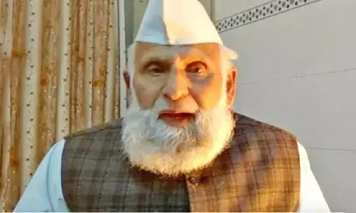 Shafiqur Rehman Barq: विवाह की न्यूनतम आयु पर सपा सांसद का भद्दा बयान, कहा- शादी में देर होने पर आवारगी करेंगी लड़कियां Shafiqur Rehman Barq: विवाह की न्यूनतम आयु पर सपा सांसद का भद्दा बयान, कहा- शादी में देर होने पर आवारगी करेंगी लड़कियां