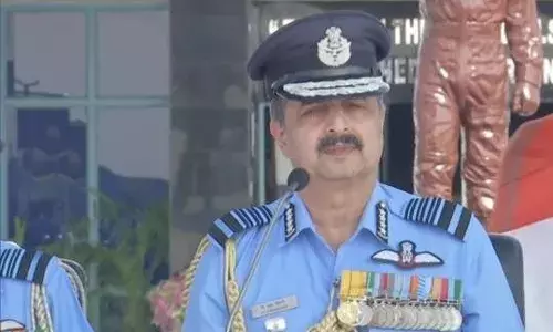 चीन के साथ लद्दाख सीमा पर तनाव जारी, लेकिन हर चुनौती के लिए हैं तैयाह- वायु सेना चीन के साथ लद्दाख सीमा पर तनाव जारी, लेकिन हर चुनौती के लिए हैं तैयाह- वायु सेना