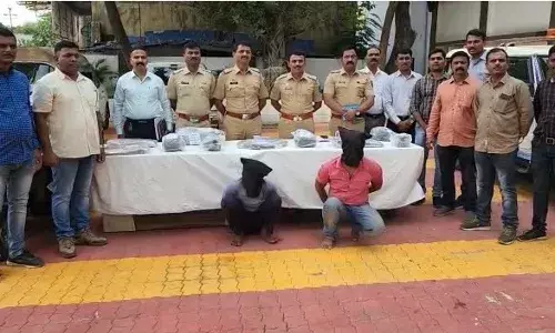 सीसीटीवी में स्टिकर लगे रिक्शे को देखकर, पुलिस ने ढूंढ निकाला हत्या कर फरार हुए आरोपी को सीसीटीवी में स्टिकर लगे रिक्शे को देखकर, पुलिस ने ढूंढ निकाला हत्या कर फरार हुए आरोपी को