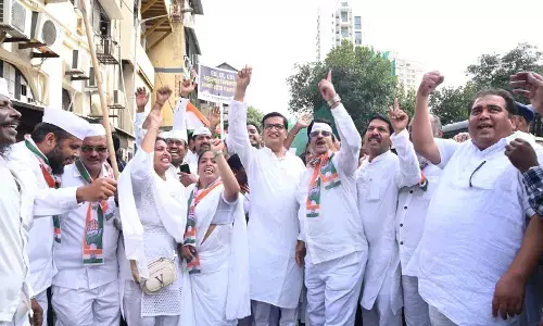 राहुल गांधी हैं देश की आवाज, बदले की कार्रवाई नहीं करेंगे बर्दाश्त, नाना पटोले का मोदी सरकार पर पलटवार राहुल गांधी हैं देश की आवाज, बदले की कार्रवाई नहीं करेंगे बर्दाश्त, नाना पटोले का मोदी सरकार पर पलटवार