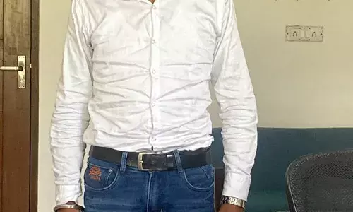 नूपुर शर्मा की जीभ काटने वाले को इनाम देने की घोषणा करने वाले भीम आर्मी प्रमुख गिरफ्तार नूपुर शर्मा की जीभ काटने वाले को इनाम देने की घोषणा करने वाले भीम आर्मी प्रमुख गिरफ्तार