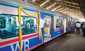 पश्चिम रेलवे ने मुंबईकरों को दिया तोहफा! पहले से बढी एसी लोकल की सेवा