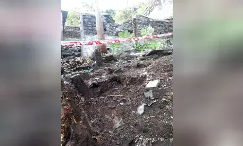 (Landslide In Mumbai) चेंबूर के भीम टेकडी न्यू भारत नगर की घटना गो घायल (Landslide In Mumbai) चेंबूर के भीम टेकडी न्यू भारत नगर की घटना गो घायल