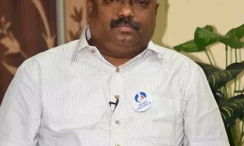 मनी लॉन्ड्रिंग मामले में ईडी की परिवहन मंत्री अनिल परब से 12 घंटे की पूछताछ हुई खत्म, मिलने पहुंचे मुख्यमंत्री से वर्षा मनी लॉन्ड्रिंग मामले में ईडी की परिवहन मंत्री अनिल परब से 12 घंटे की पूछताछ हुई खत्म, मिलने पहुंचे मुख्यमंत्री से वर्षा