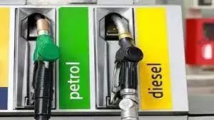 निजी पेट्रोलियम कंपनियों की लूट! डीजल के दाम सरकारी कंपनी से 5 से 31 रुपए ज्यादा है!!