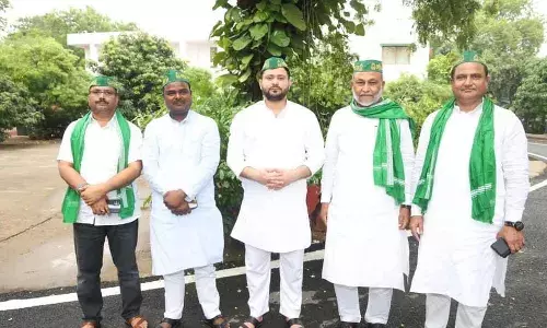 AIMIM के 4 विधायकों ने छोड़ी पार्टी राजद में हुए शामिल, बिहार में राजद बनी सबसे बड़ी पार्टी
