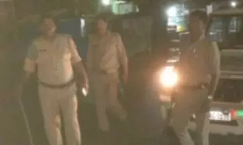 अवैध शस्त्र के साथ गिरफ्तार अभियुक्त पुलिस कस्टडी से कोर्ट से फरार