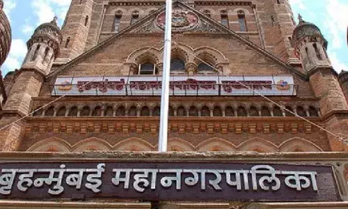 लोकल ट्रेन सेवा बाधित होने की स्थिति में वैकल्पिक बस व्यवस्था की योजना- डॉ. इकबाल सिंह चहल लोकल ट्रेन सेवा बाधित होने की स्थिति में वैकल्पिक बस व्यवस्था की योजना- डॉ. इकबाल सिंह चहल