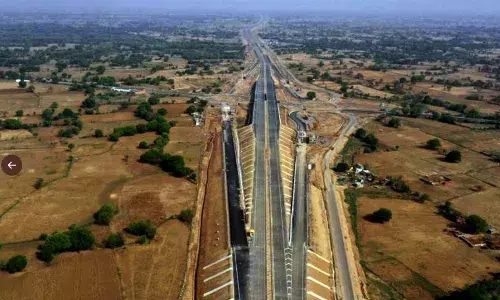 दिल्ली और लखनऊ से सीधे जुड़ेगा दशकों से उपेक्षित बुंदेलखंड दिल्ली और लखनऊ से सीधे जुड़ेगा दशकों से उपेक्षित बुंदेलखंड