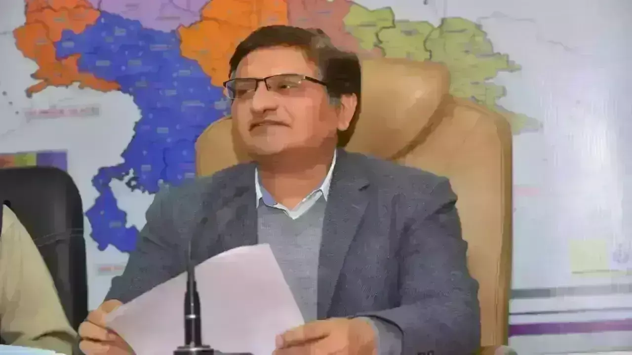 निर्वाचक नामावली में सम्मिलित मतदाताओं से स्वैच्छिक रूप से आधार नम्बर एकत्र किए जाने की कार्यवाही 01 अगस्त से होगी प्रारम्भ निर्वाचक नामावली में सम्मिलित मतदाताओं से स्वैच्छिक रूप से आधार नम्बर एकत्र किए जाने की कार्यवाही 01 अगस्त से होगी प्रारम्भ